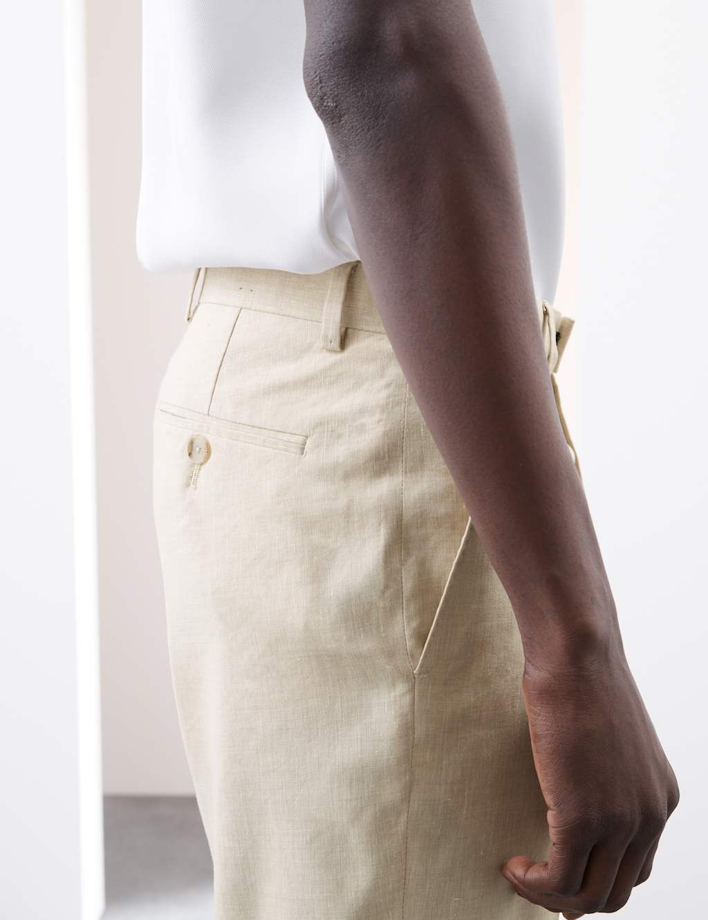 Tailored Fit Italian Performance Linen Blend Suit Shorts 5 of 9
