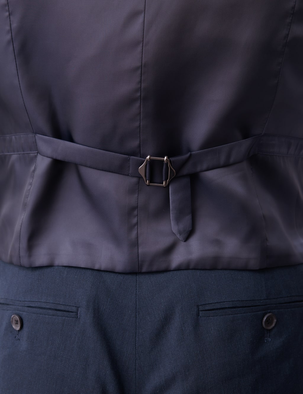 Italian Performance Linen Blend Waistcoat 3 of 7