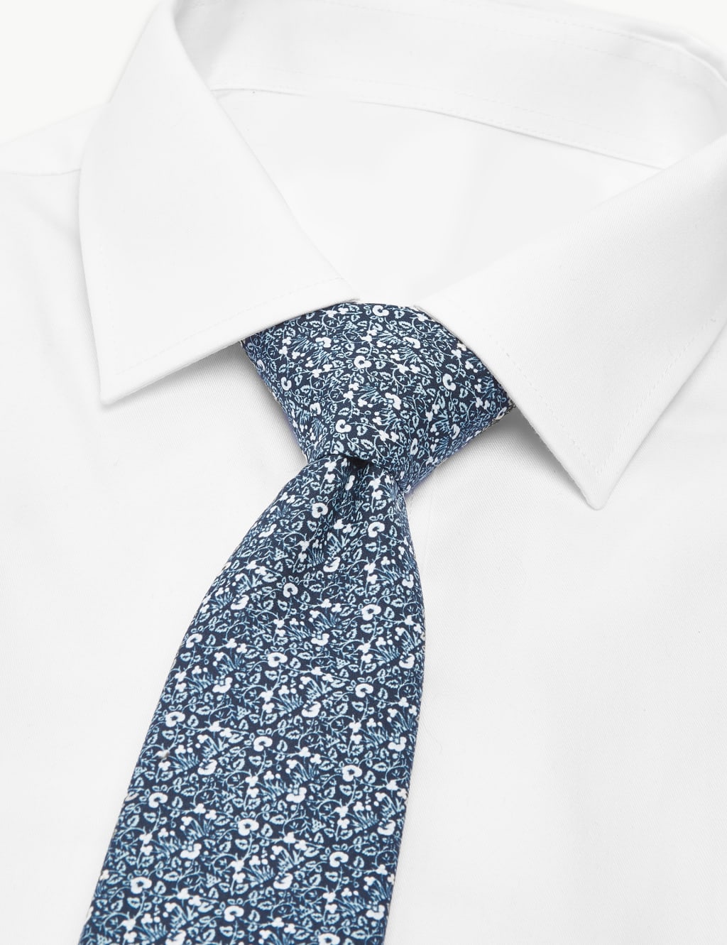 Luxury Cotton William Morris Floral Tie 2 of 3