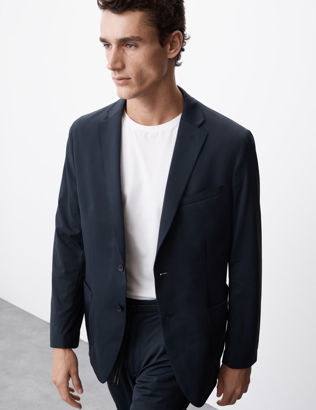 Tailored Fit Packable Blazer Autograph M S