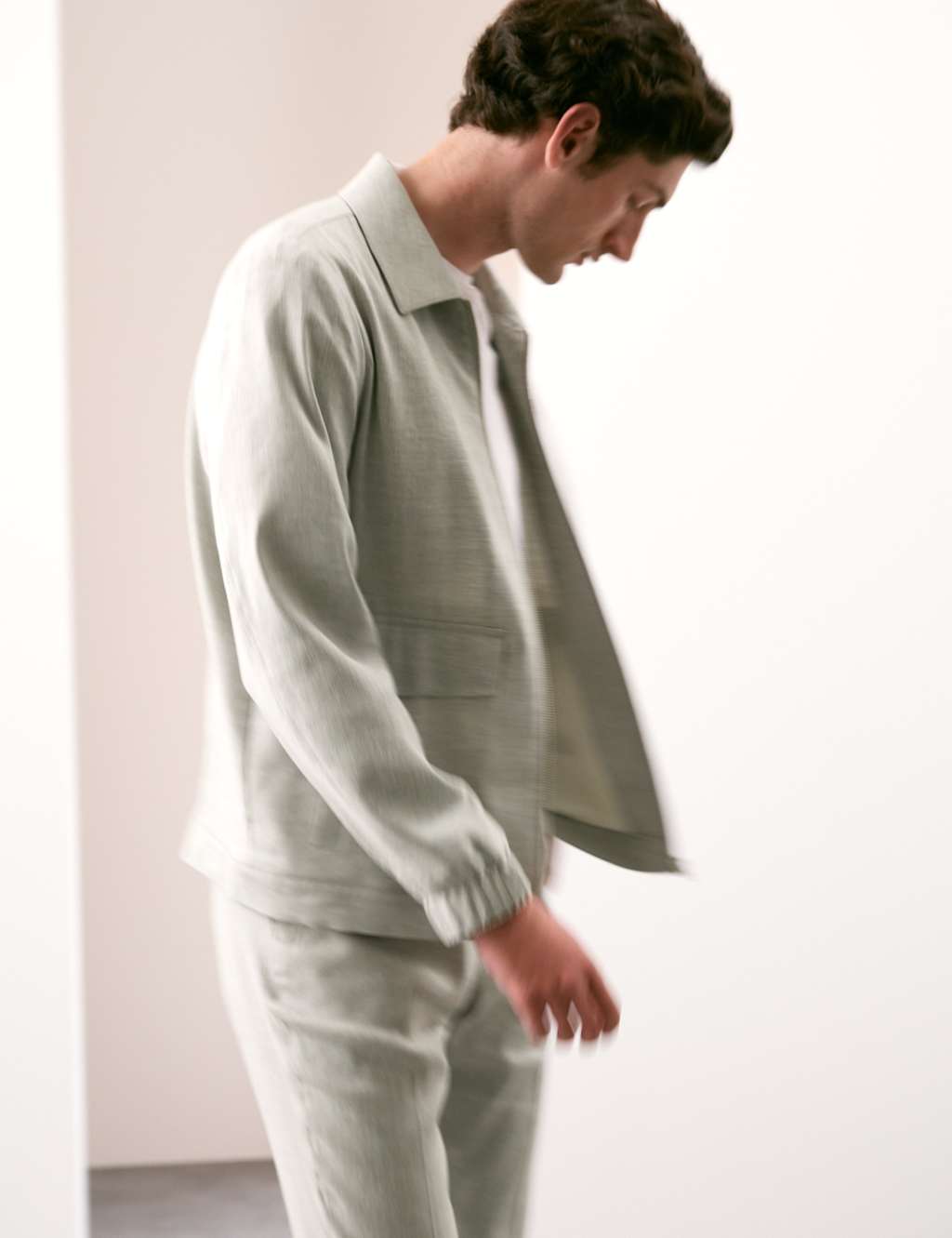 Italian Linen Miracle™ Bomber Jacket 5 of 7