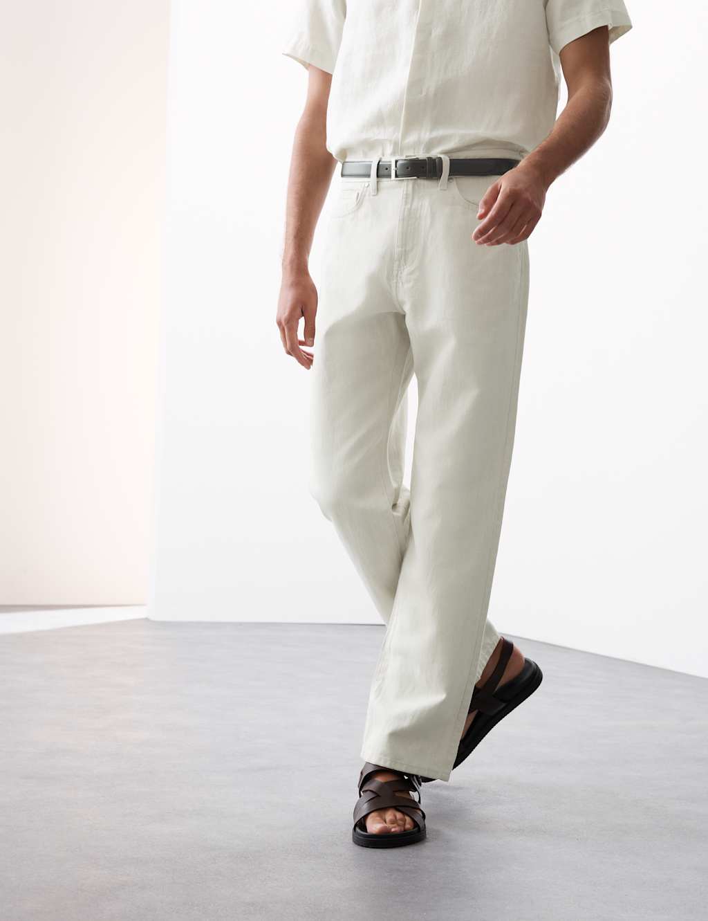 Loose Fit Lightweight Linen Blend Jeans 4 of 6