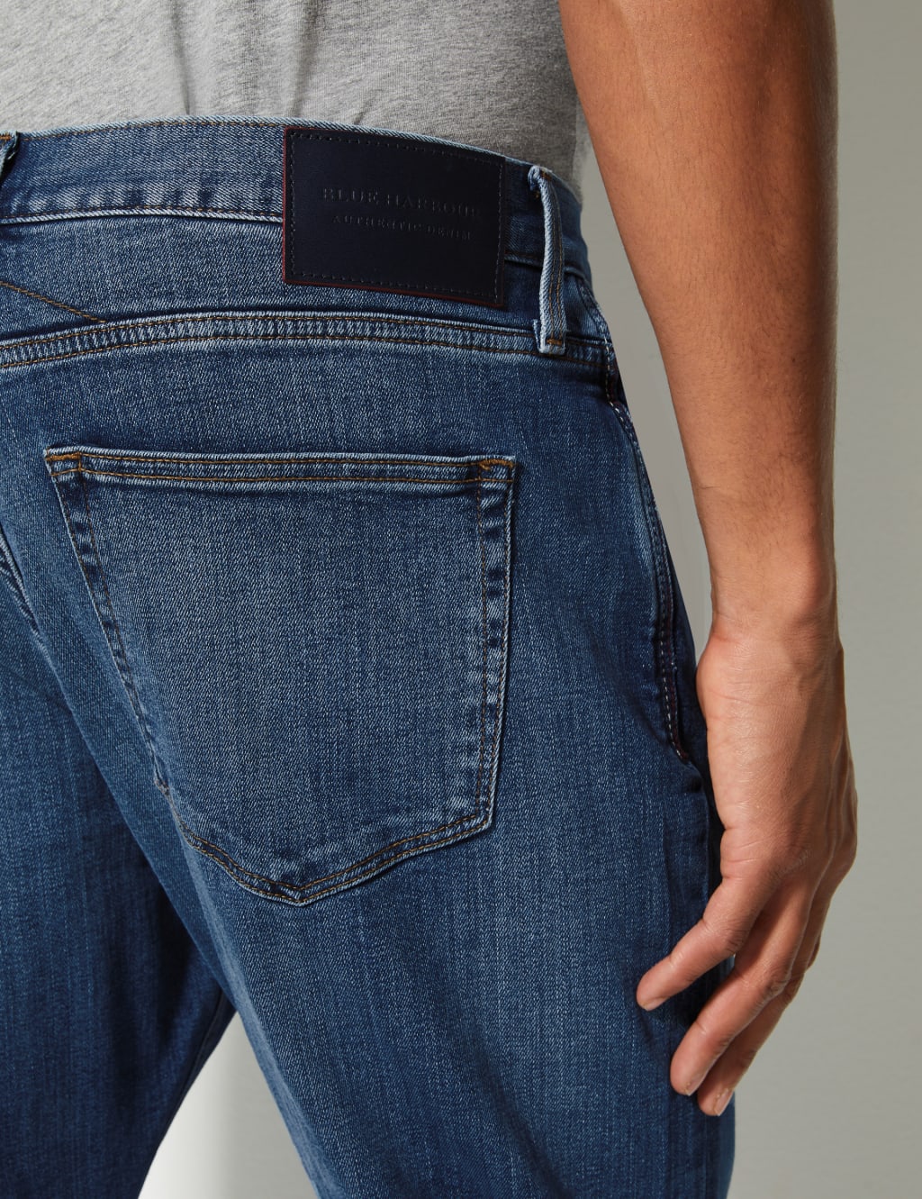 Straight Fit Stretch Jeans 5 of 6