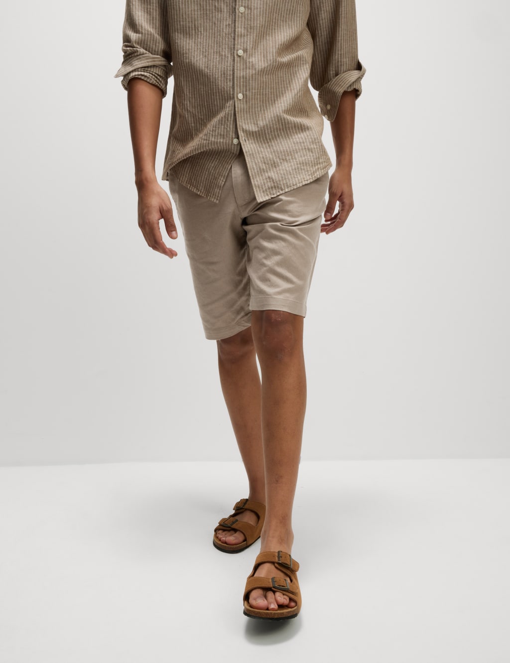 Regular Fit Cotton Linen Blend Chino Shorts 3 of 5
