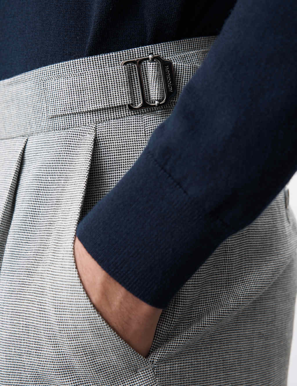 Cotton Blend Textured Stretch Shorts 4 of 5