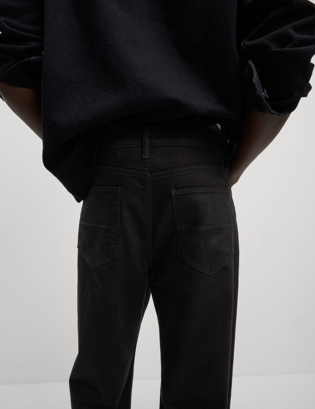 Loose Fit Stretch Jeans 3 of 4