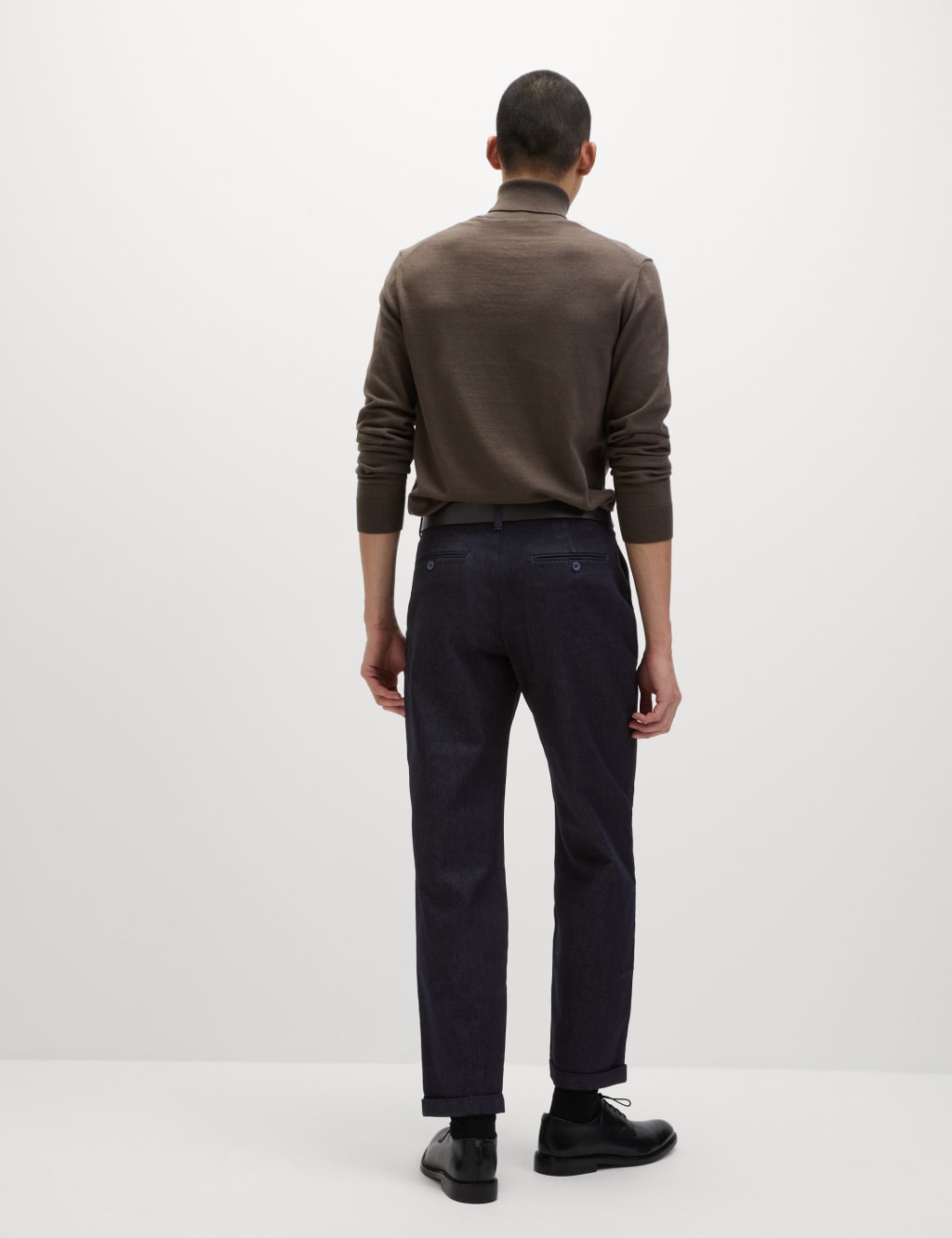 Relaxed Tapered Fit Single Pleat Jeans 4 of 5