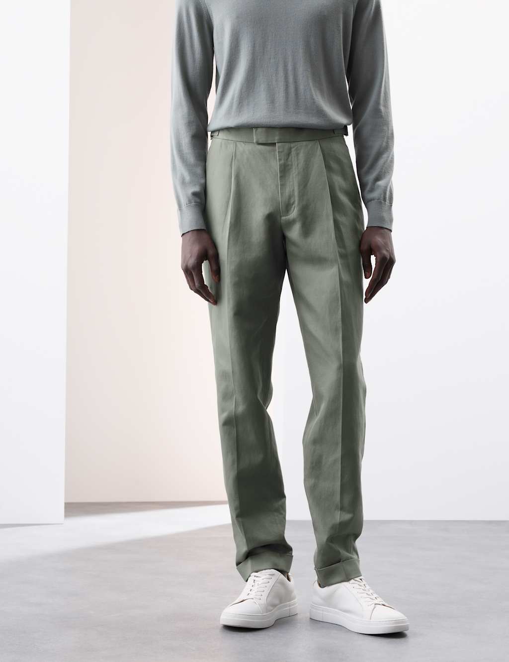 Linen Blend Single Pleat Smart Trousers 4 of 6