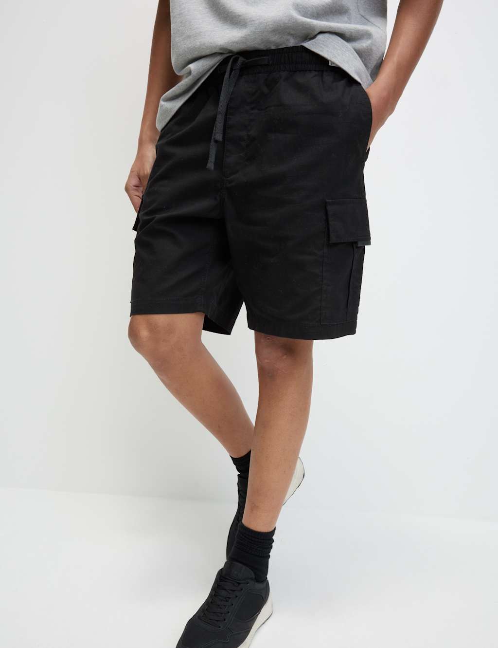 Elasticated Waist Ripstop Cargo Shorts 3 of 5