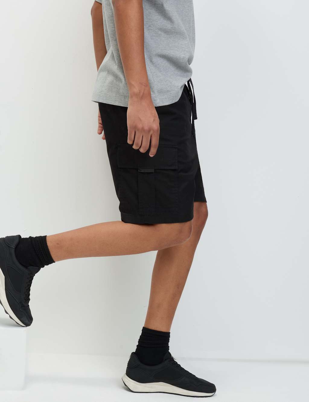Elasticated Waist Ripstop Cargo Shorts 4 of 5