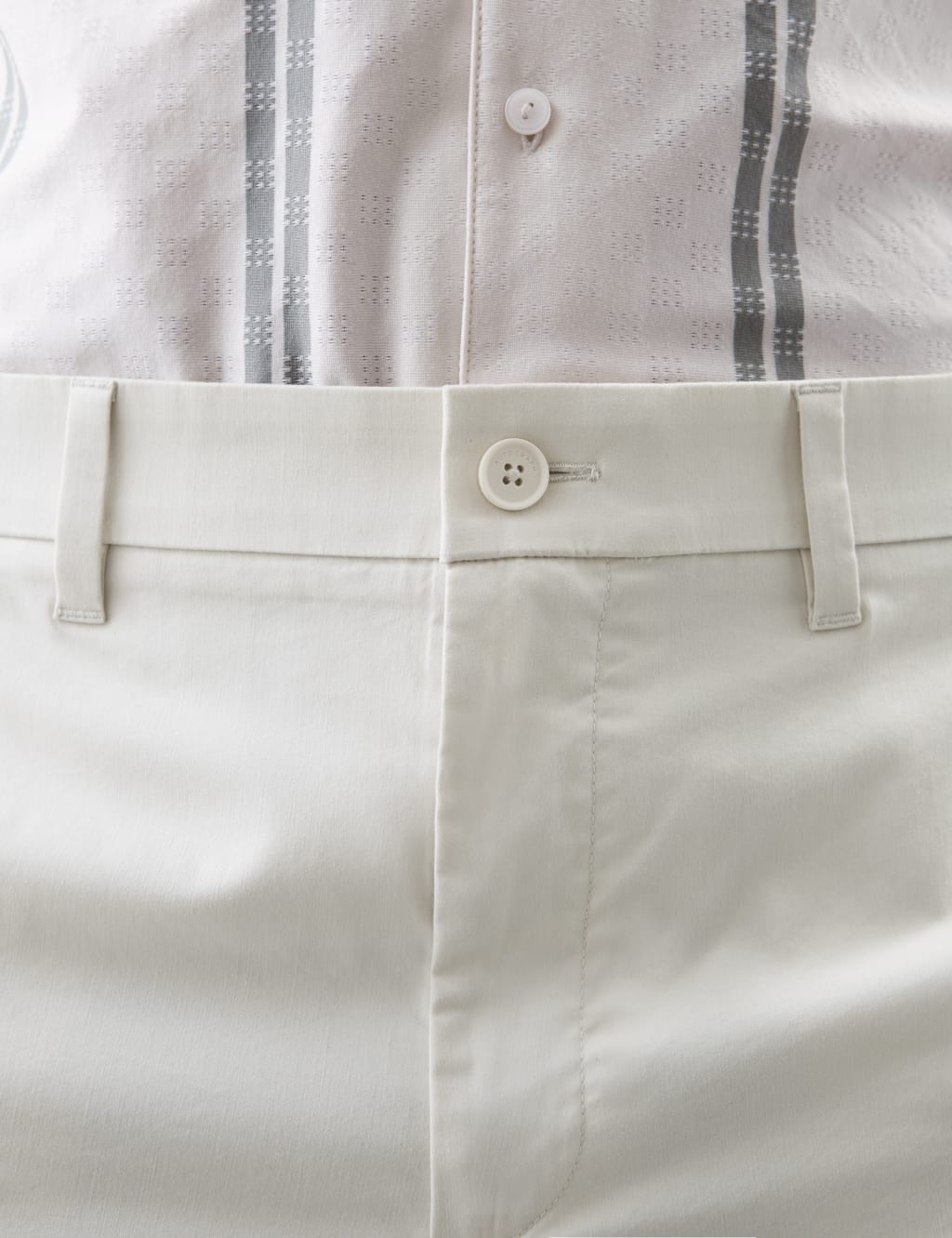 Regular Fit Super Lightweight Chino Shorts 3 of 6