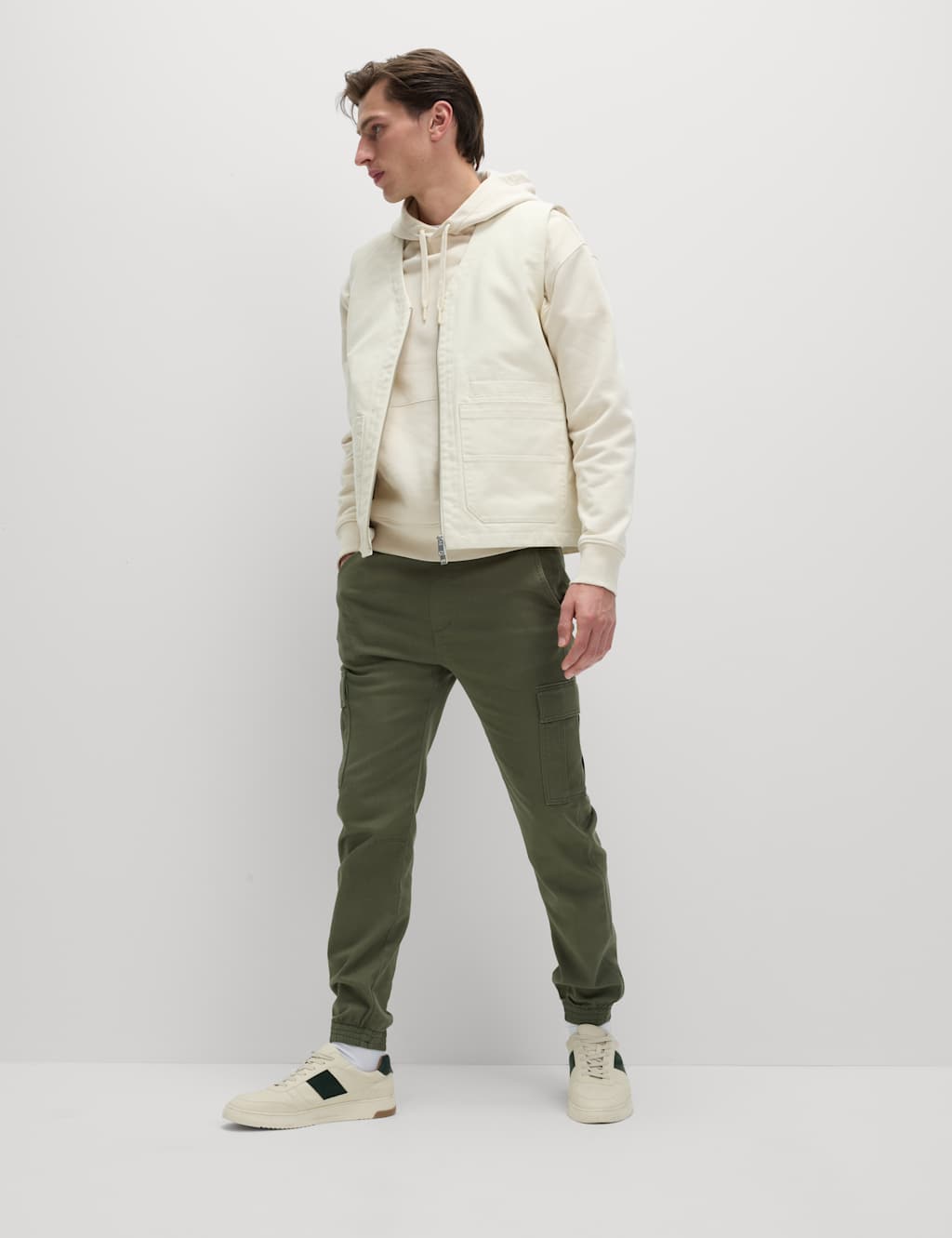 Slim Fit Stretch Cuffed Cargo Trousers 4 of 5
