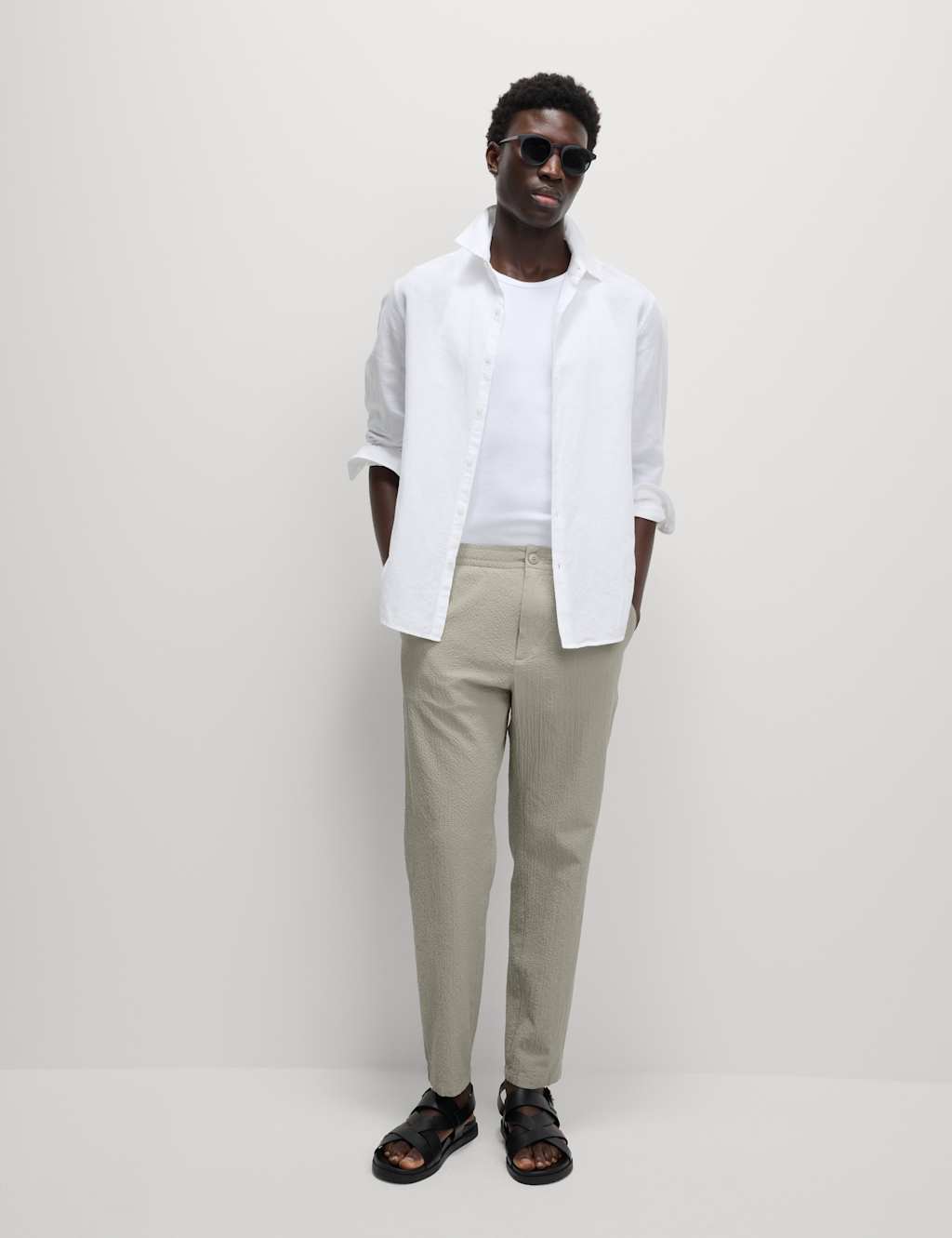 Tapered Fit Lightweight Seersucker Elasticated Waist Trousers 6 of 6