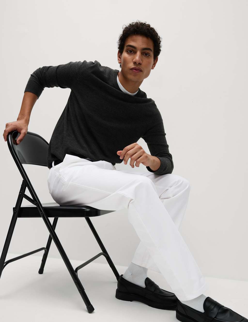 Regular Fit Stretch Chinos 4 of 5