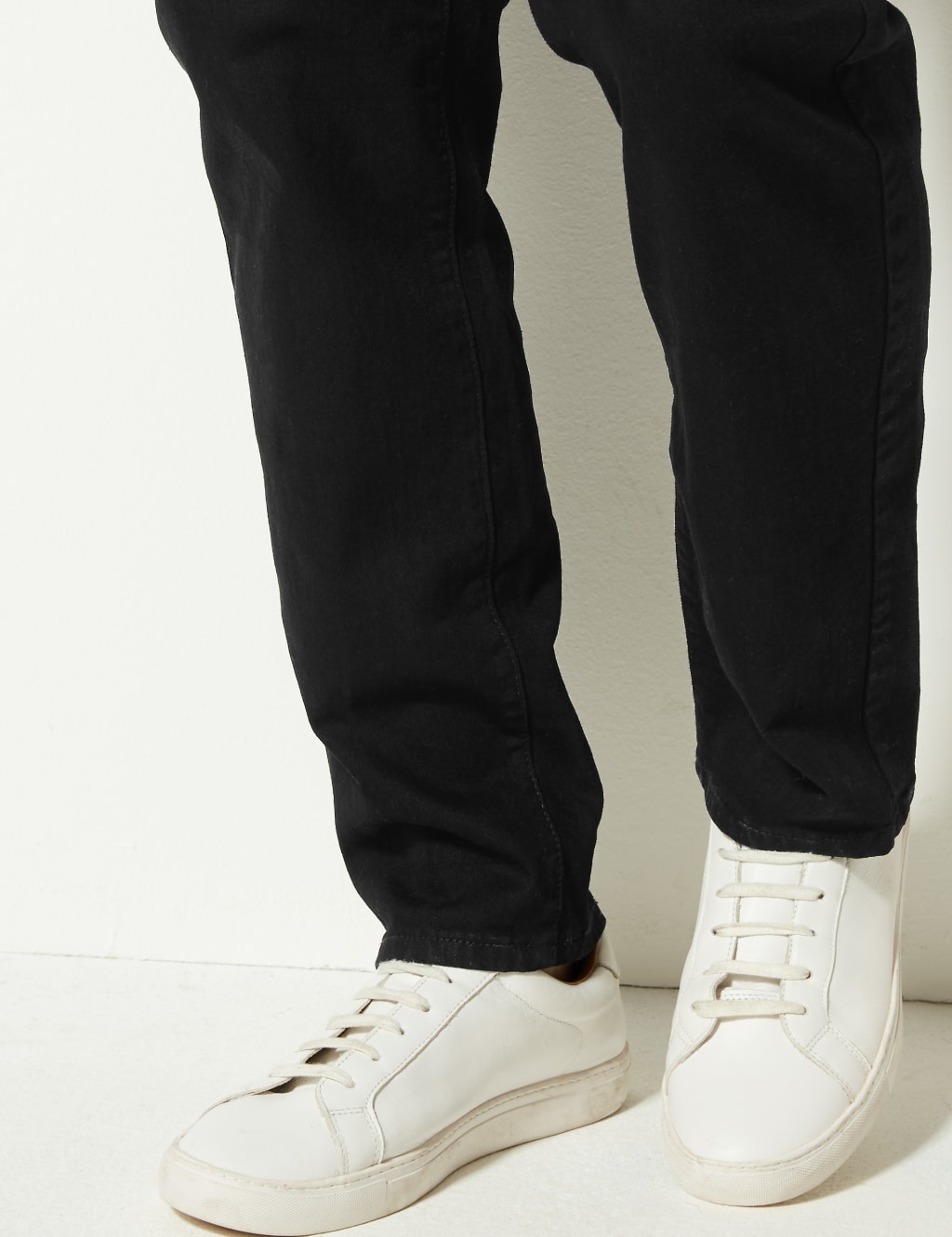 Tapered Fit Stretch Jeans with Stormwear™ 6 of 6