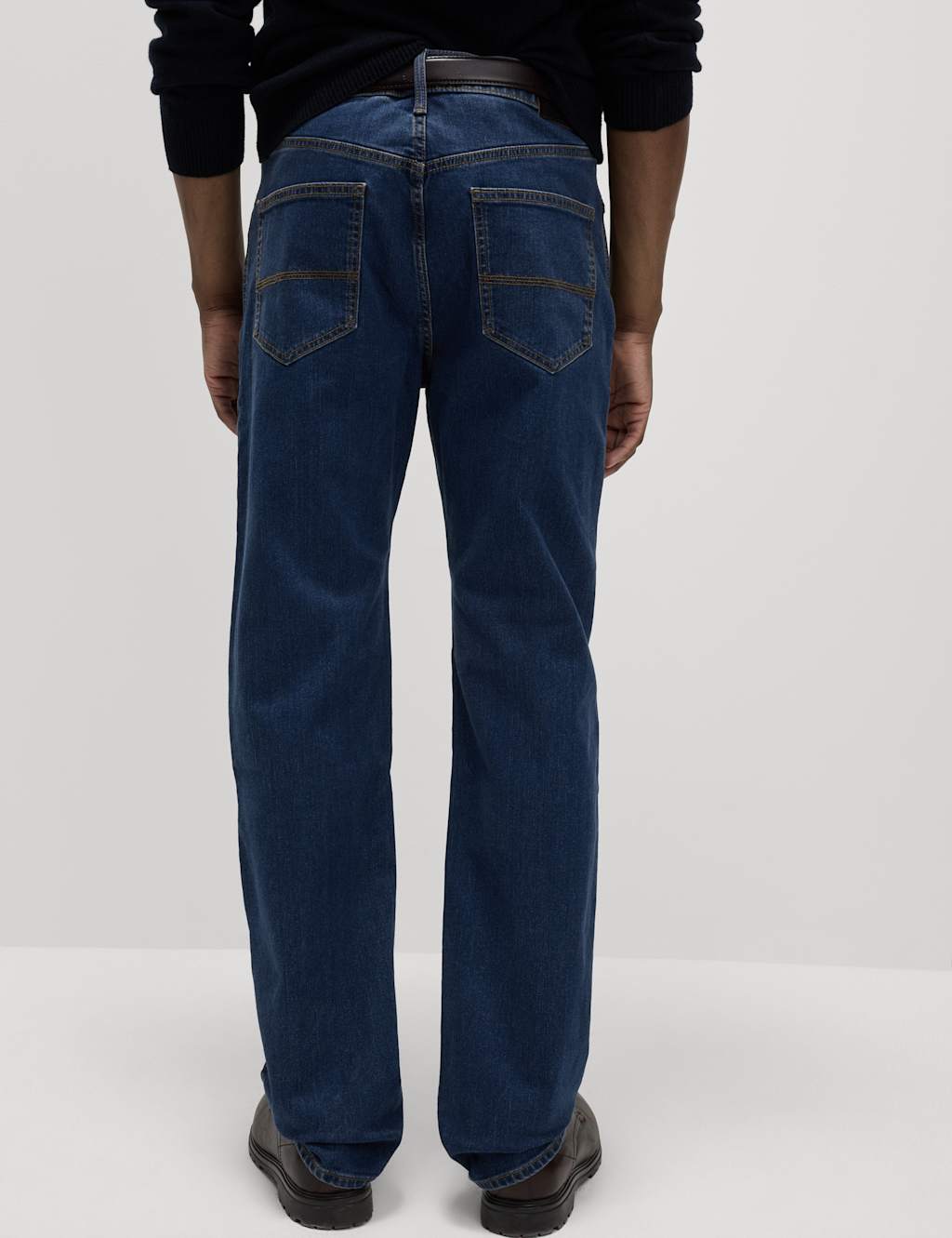 Straight Fit Jeans with Stormwear™ 4 of 7