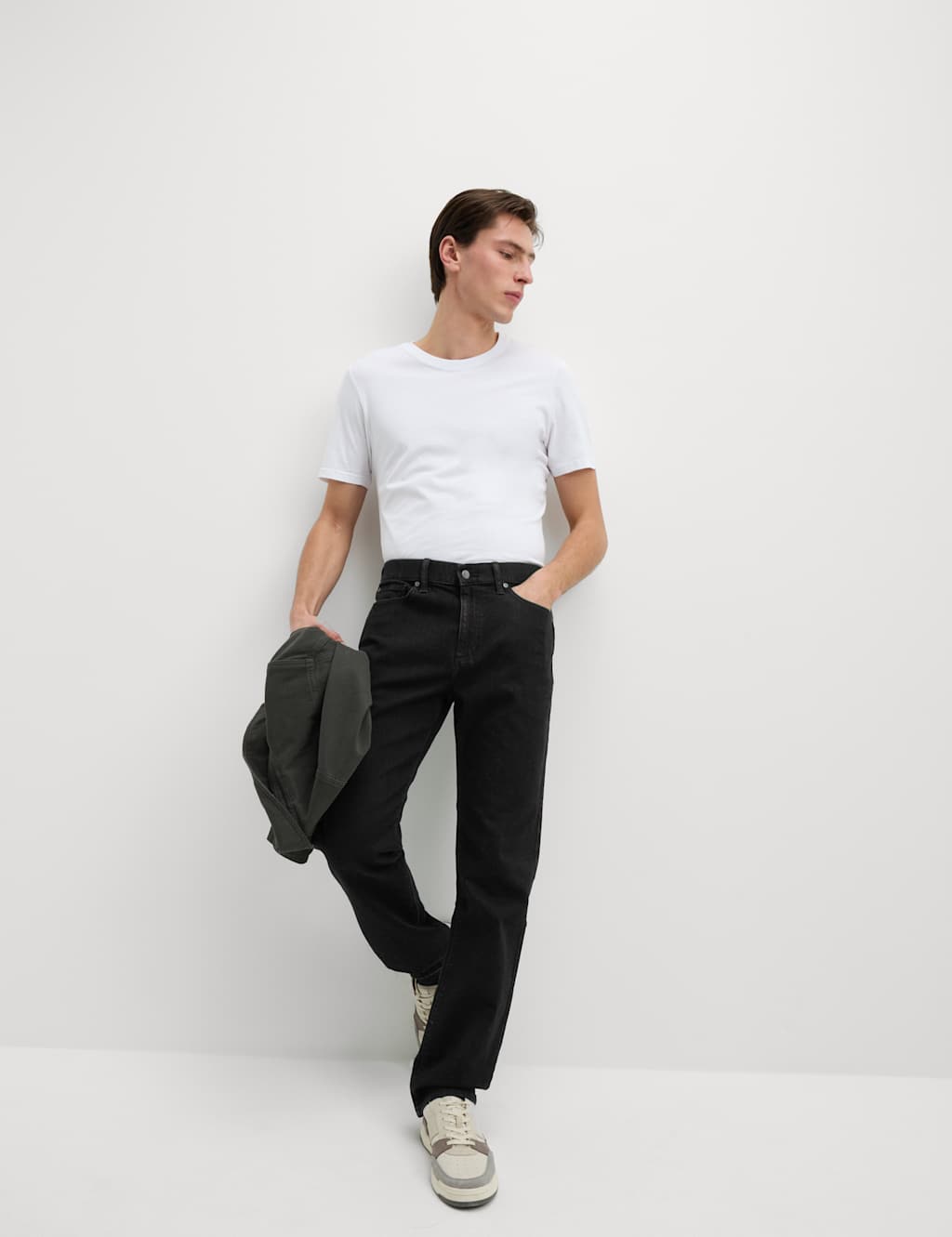 Straight Fit Jeans with Stormwear™ 3 of 7