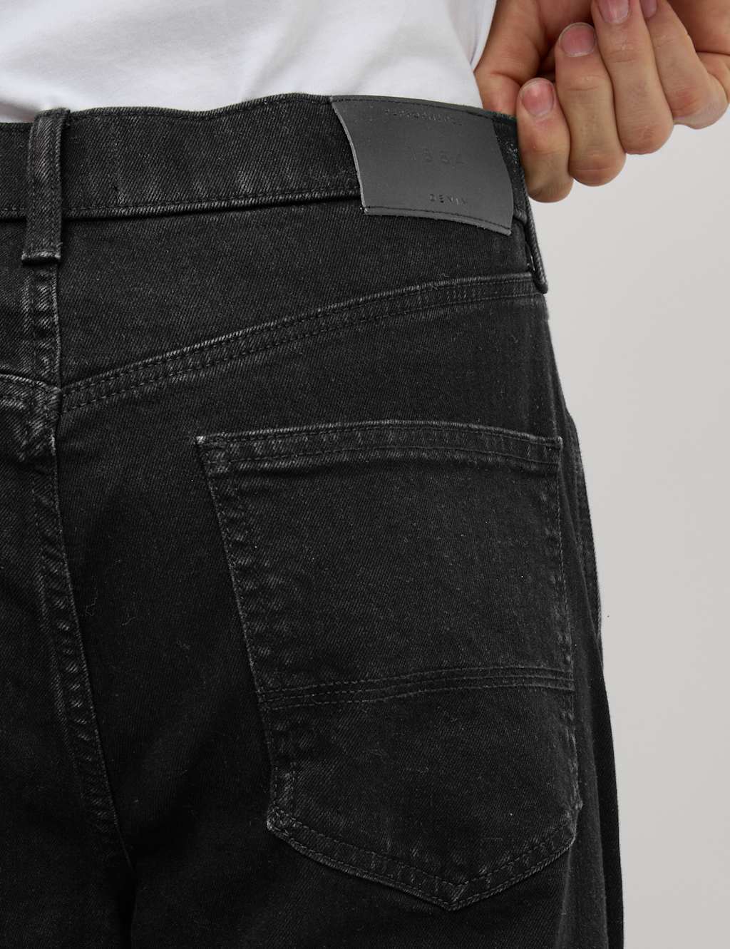 Straight Fit Jeans with Stormwear™ 6 of 7