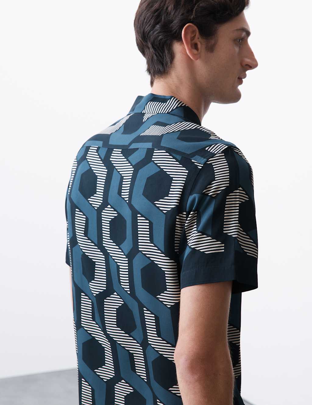 Regular Fit Geometric Print Short Sleeve Shirt 6 of 6