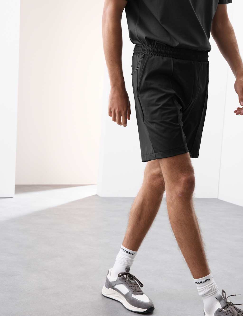 Performance Shorts 4 of 6