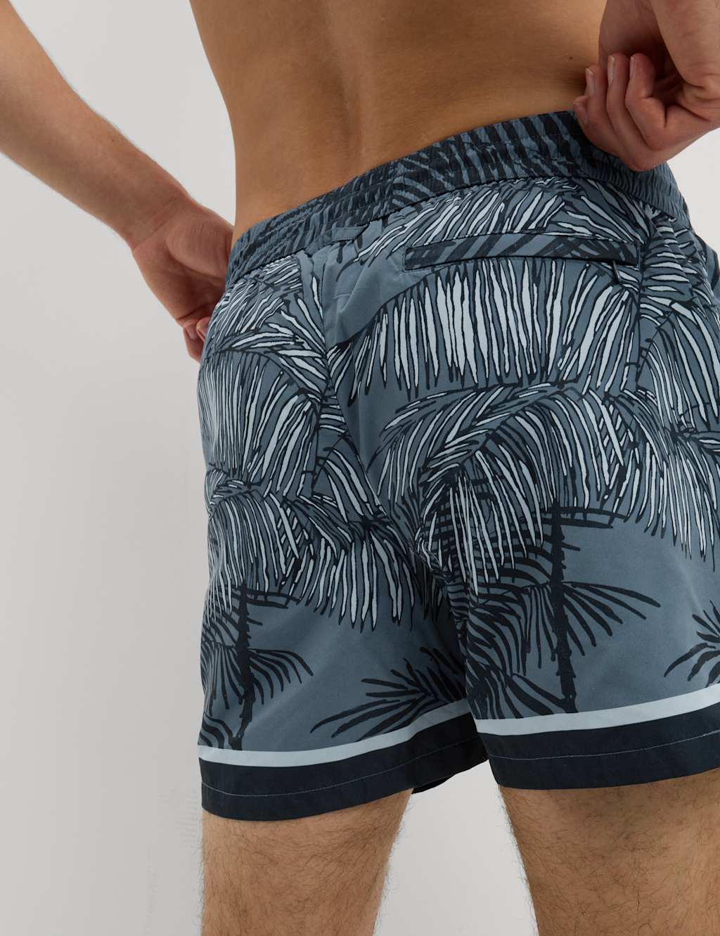 Quick Dry Leaf Print Swim shorts 4 of 7