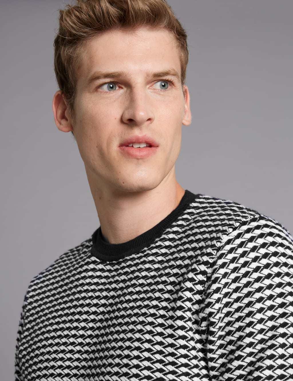 Supima® Cotton Textured Slim Fit Jumper 5 of 5