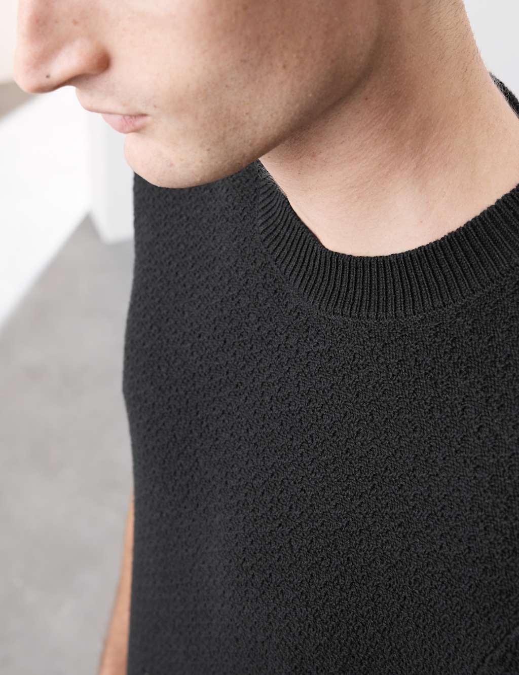Linen Blend Textured Knitted T-Shirt 3 of 5