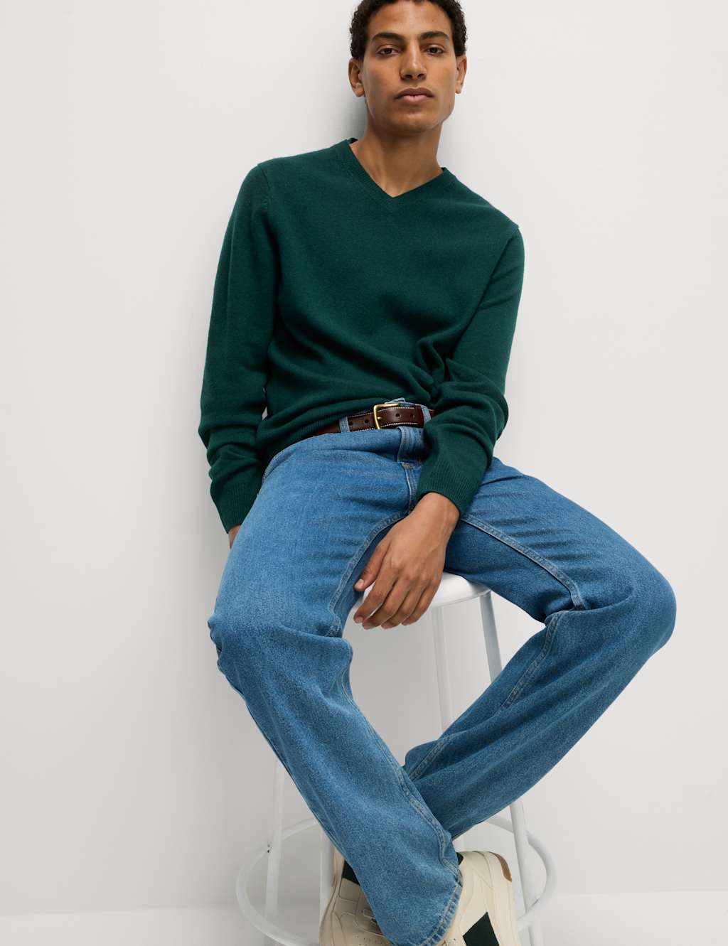 Pure Extra Fine Lamsbwool V-Neck Jumper 4 of 5