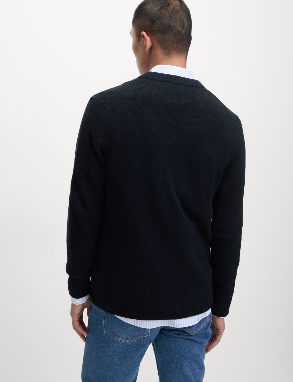 Extra Fine Lambswool Rich V-Neck Cardigan 4 of 6