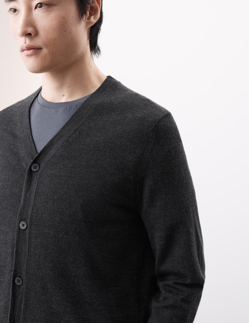 Pure Extra Fine Merino Wool V-Neck Cardigan 3 of 8