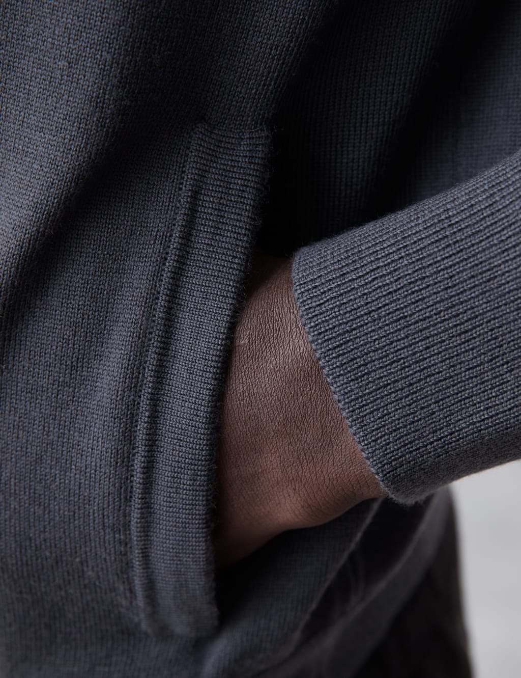 Pure Extra Fine Merino Wool Zip Up Jumper 4 of 7