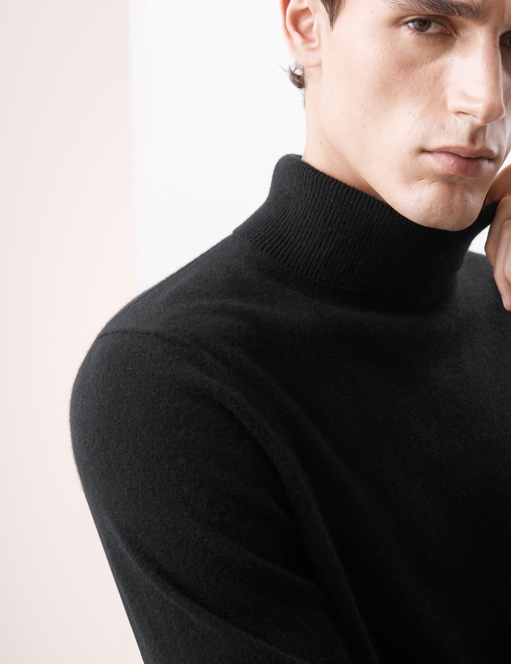 Pure Cashmere Roll Neck Jumper
