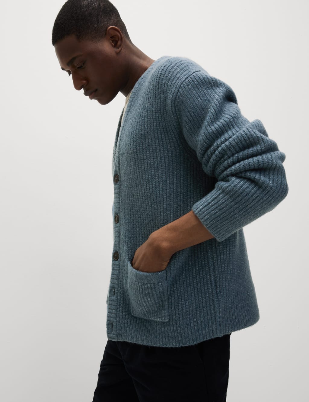 Supersoft Ribbed V-Neck Cardigan with Wool 6 of 8