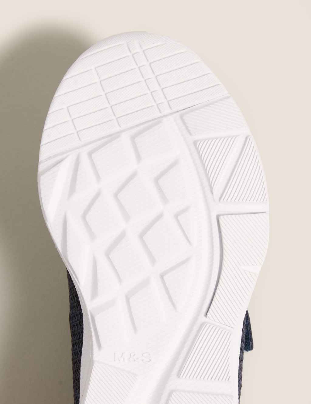Kids' Freshfeet™ Riptape Trainers (3 Small - 3 Large) 4 of 6