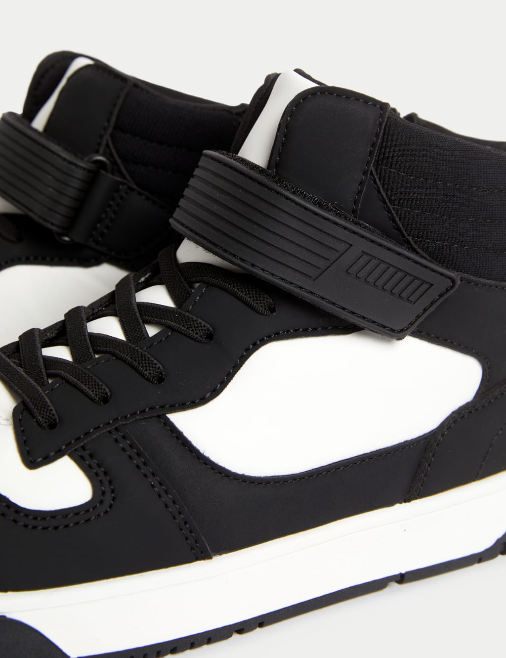 Kids' Freshfeet™ Riptape High Top Trainers (4 Small - 7 Large) 3 of 4