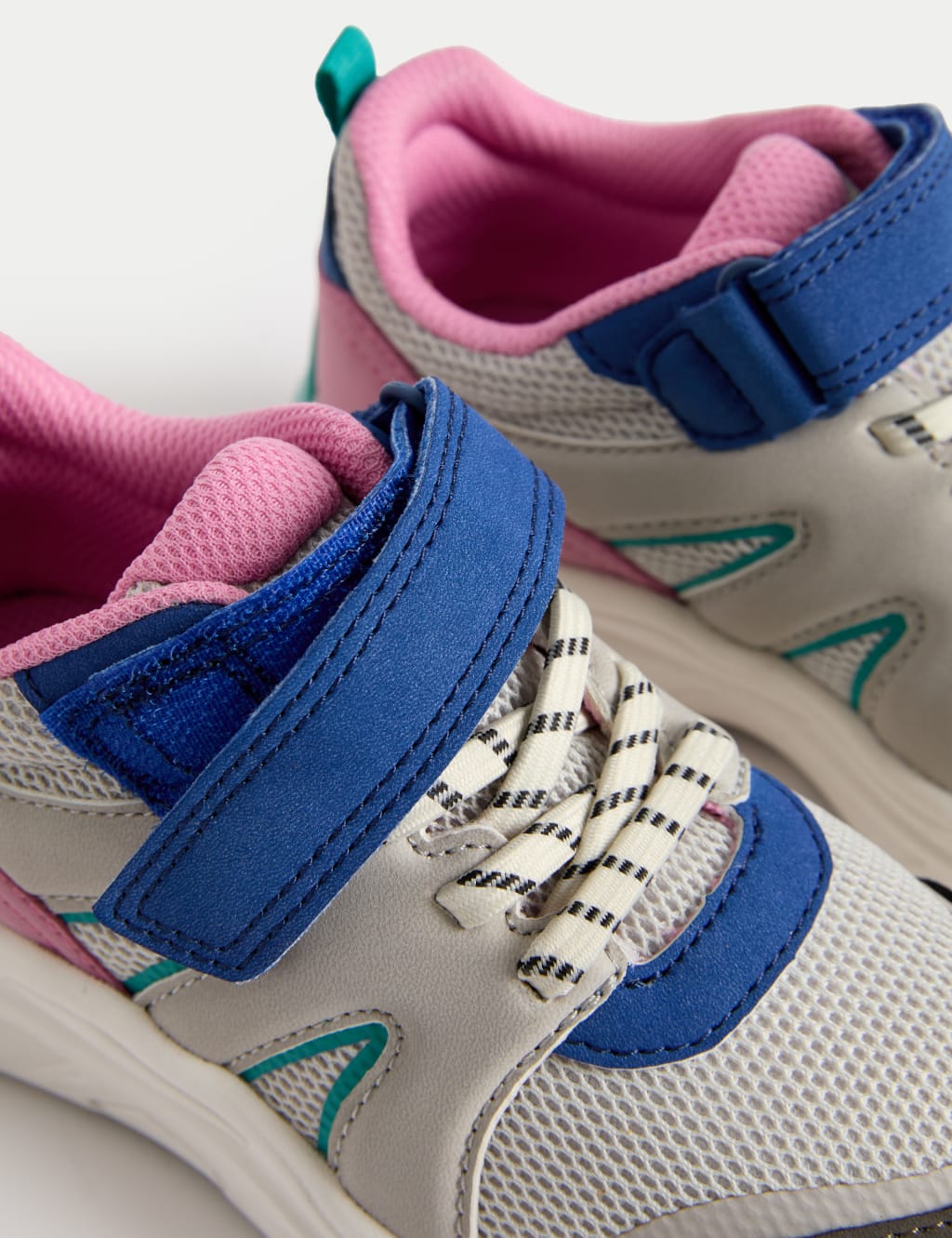 Kids' Freshfeet™ Riptape Trainers (4 Small - 1½ Large) 3 of 4