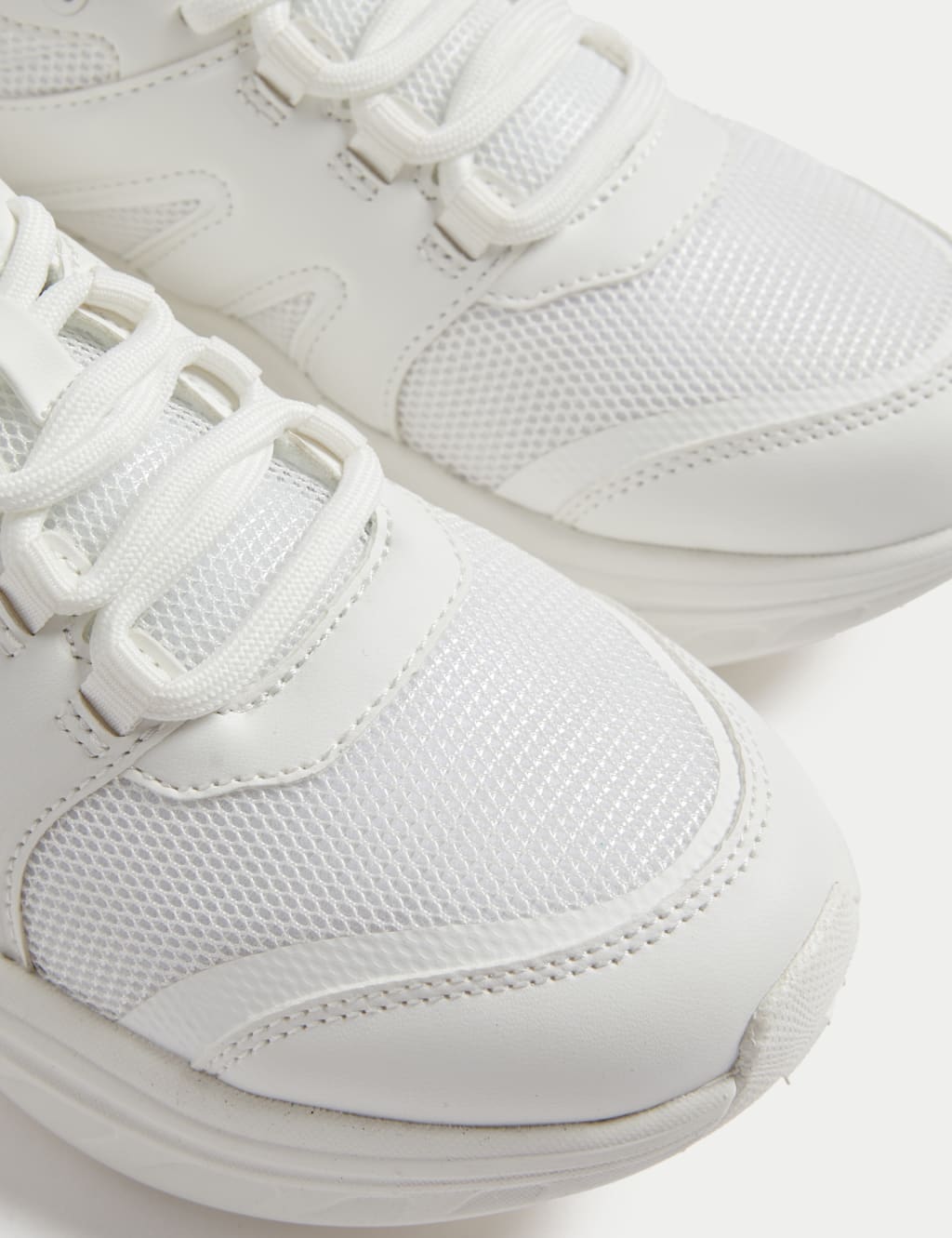 Kids' Freshfeet™ Trainers (1 Large - 7 Large) 3 of 4