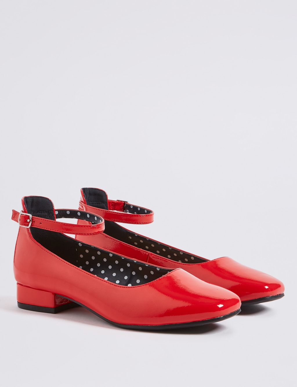 Kids pump shoes shop
