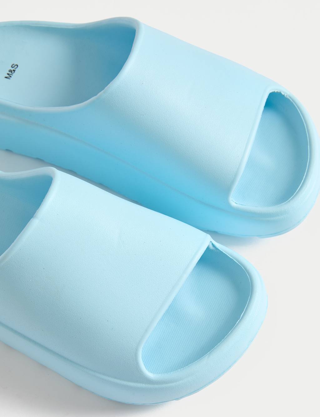 Kids' Sliders (1 Large - 6 Large) 3 of 4