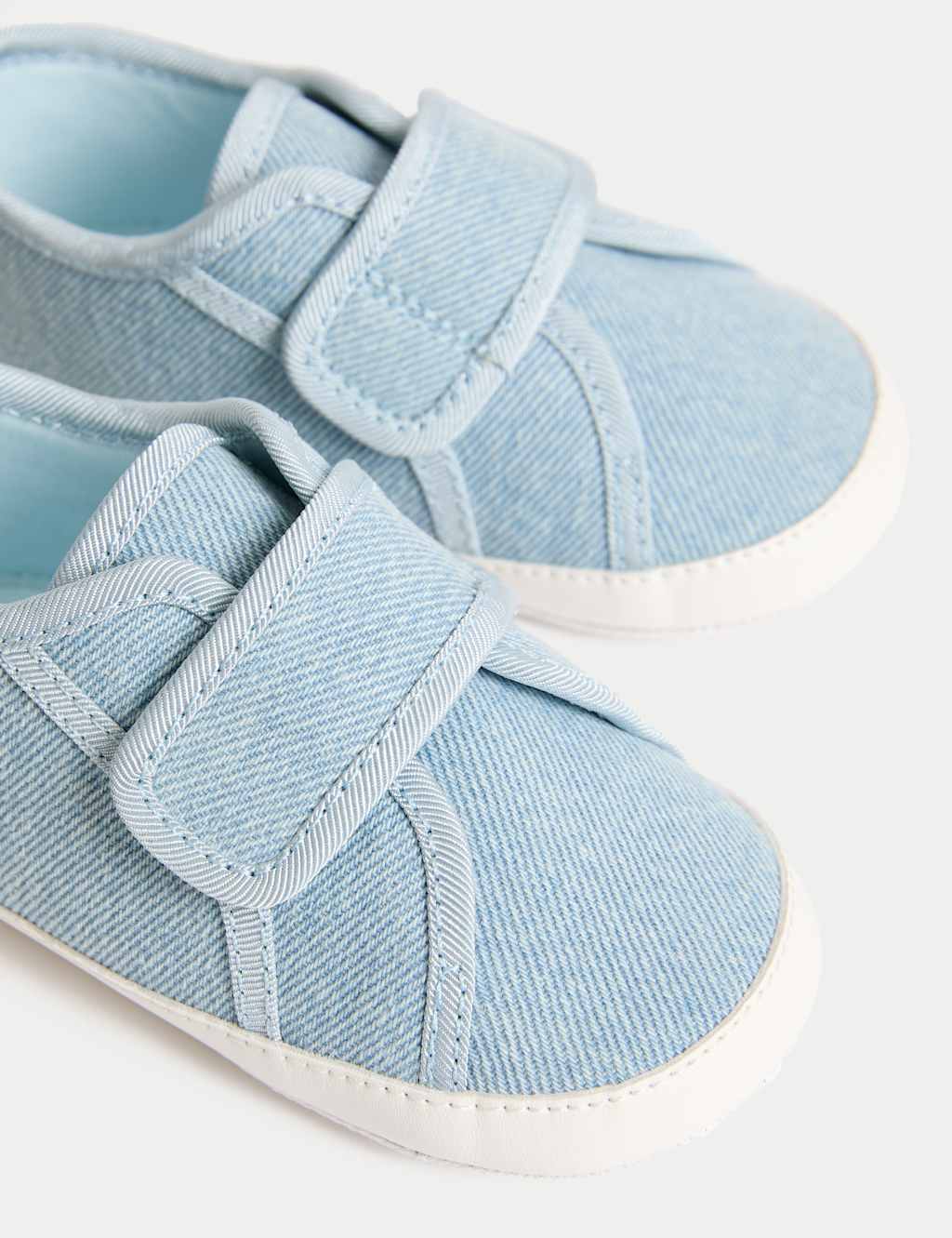 Baby T-Bar Embroidered Pram Shoes (0-18 Mths) 3 of 4