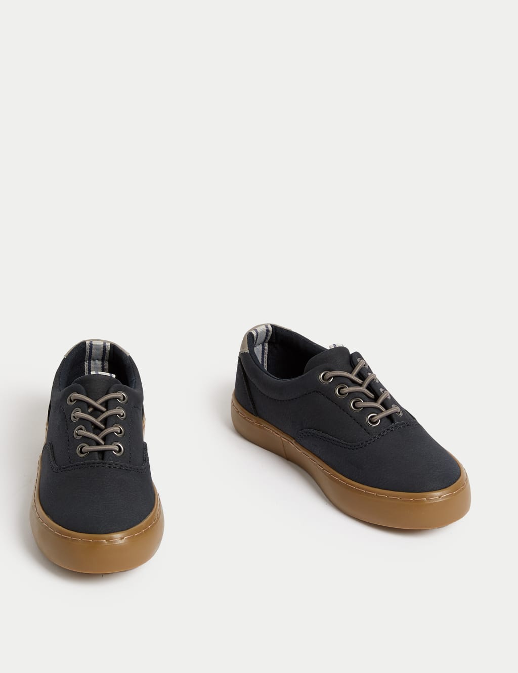 Kids Pumps 4 Small 2 Large