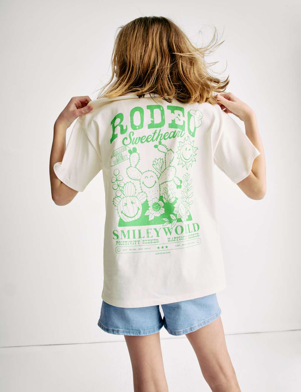 Pure Cotton SmileyWorld® T-shirt (6-16 Yrs) 3 of 9
