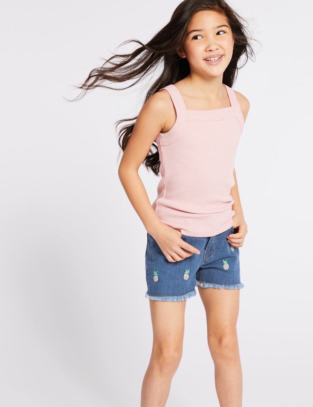 Pineapple embroidered Shorts with Stretch (3-16 Years) 1 of 4