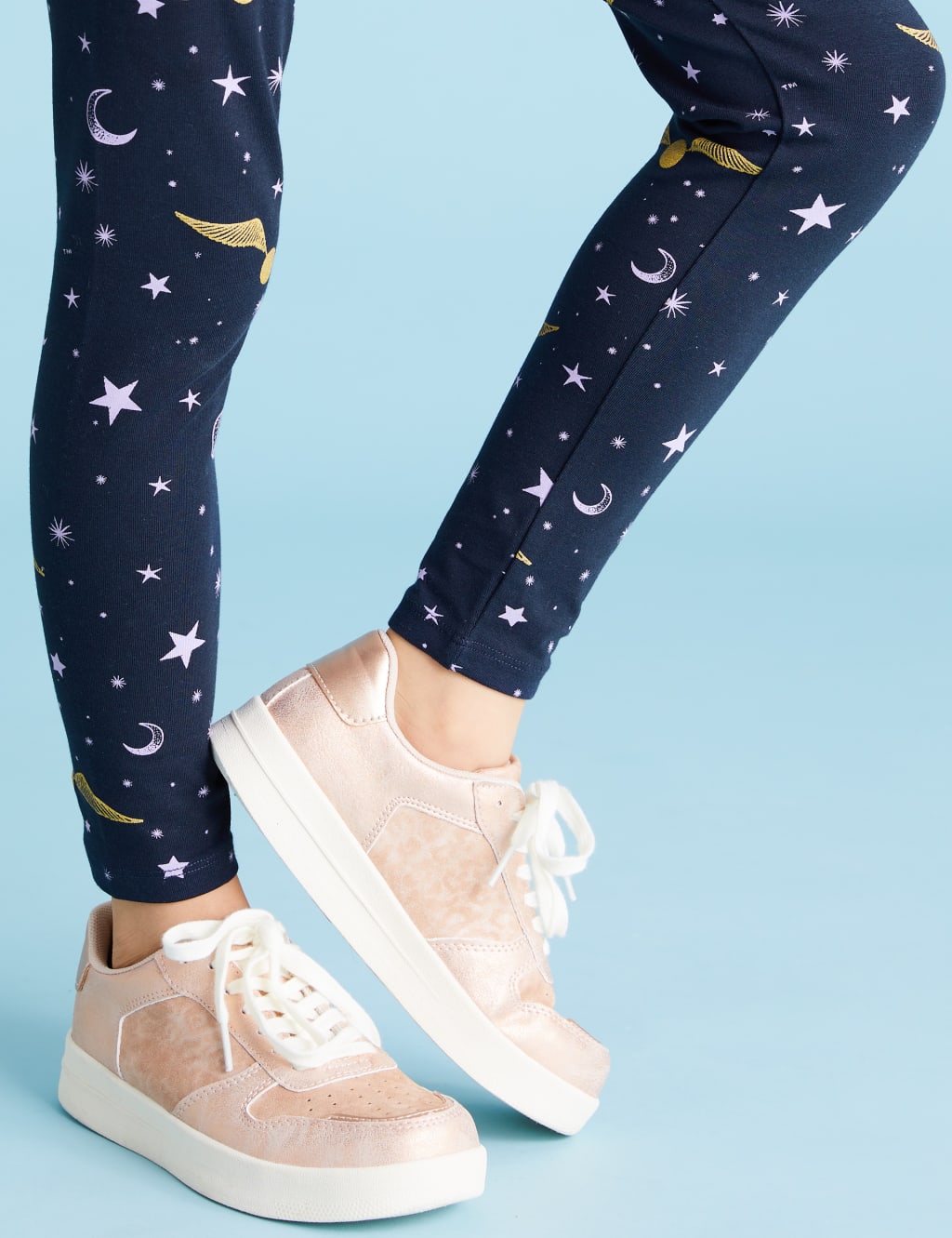 Harry Potter™ Cotton Golden Snitch Leggings (6-16 Yrs) 3 of 6