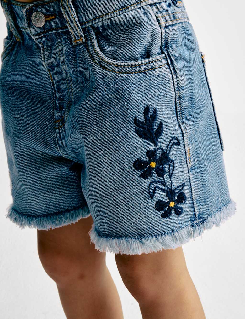 Denim Embroidered Shorts (2-8 Yrs) 3 of 7