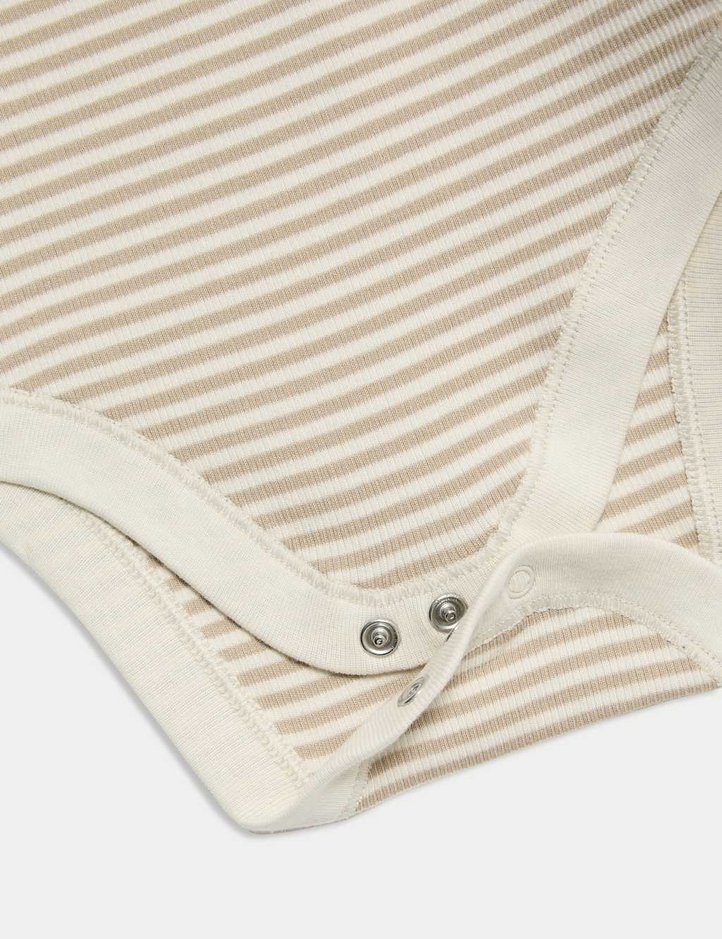 2pc Cotton Rich Peter Rabbit™ Bibshort (0-3 Yrs) 6 of 6