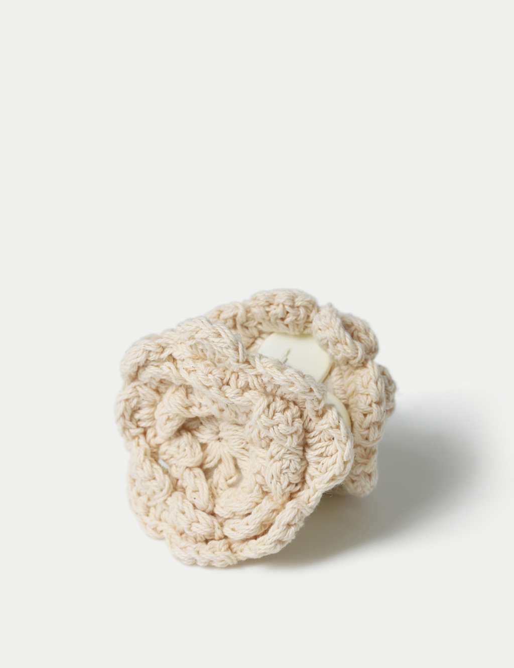 Knitted Flower Claw 1 of 3