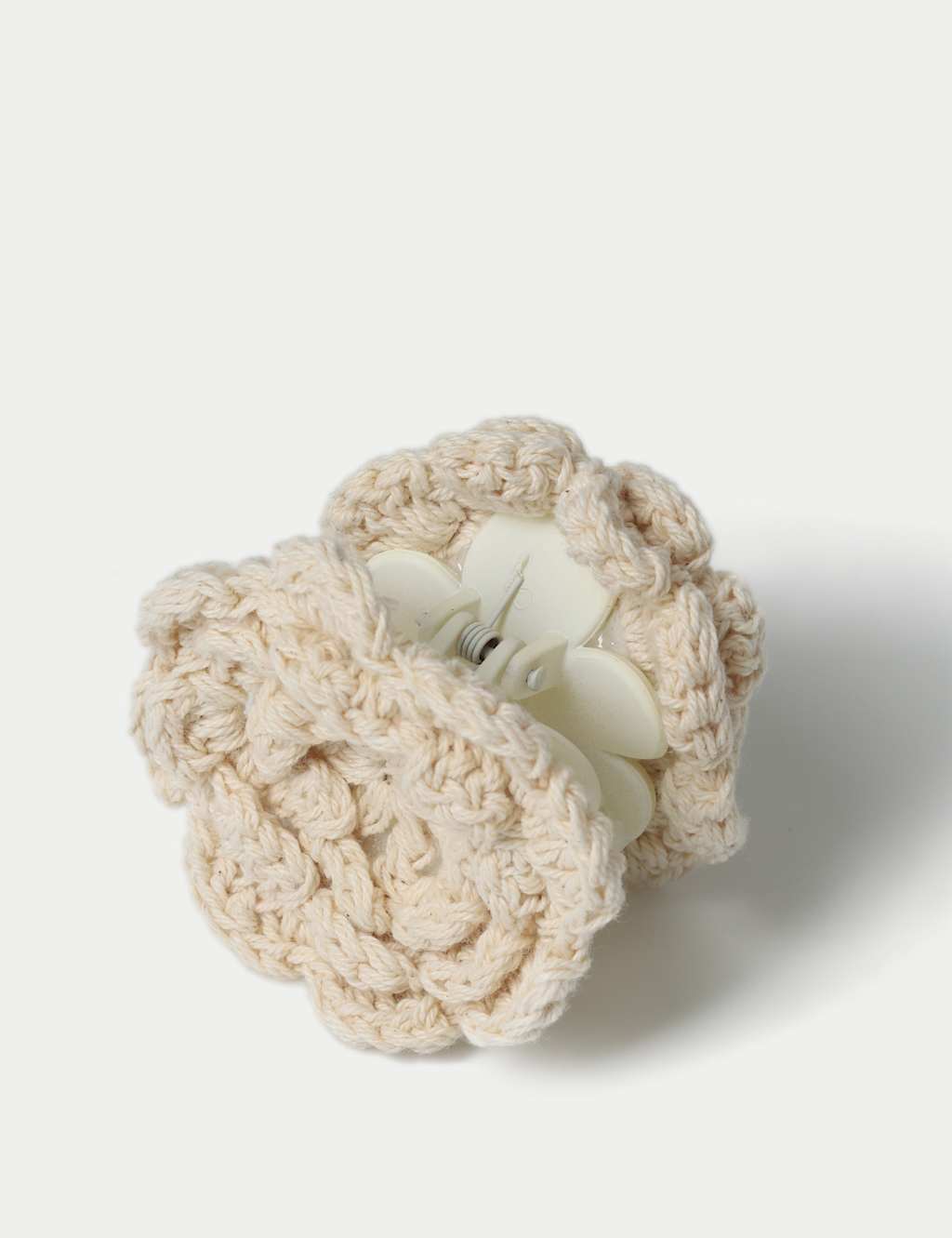 Knitted Flower Claw 3 of 3