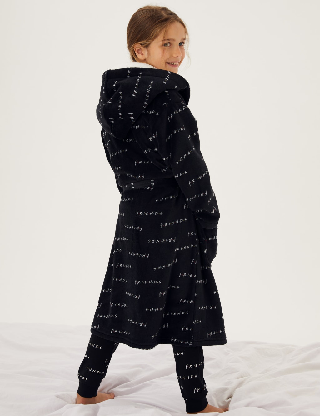 Friends™ Fleece Dressing Gown (8-16 Yrs) 4 of 4