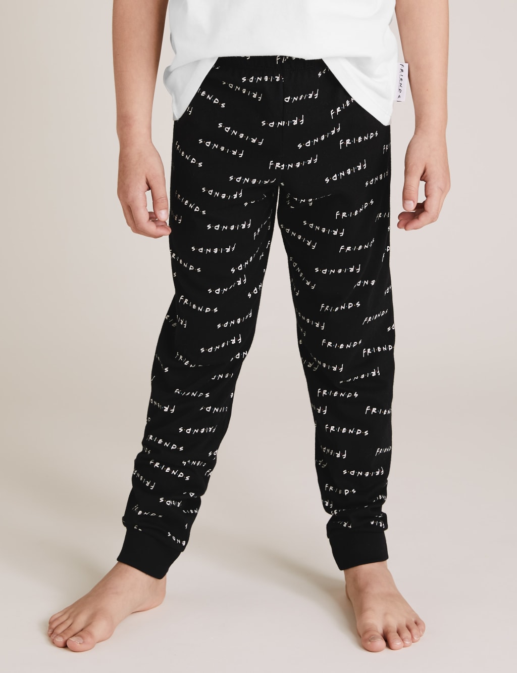 Friends Pyjama Set (8-16 Yrs) 4 of 4